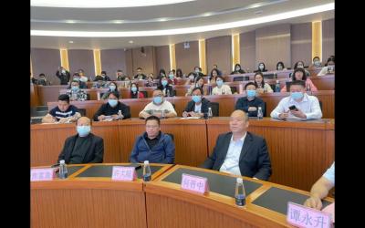 市教研室初中部开展学科教师命题培训活动