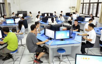 千帆竞发赛技能，百舸争流展风采