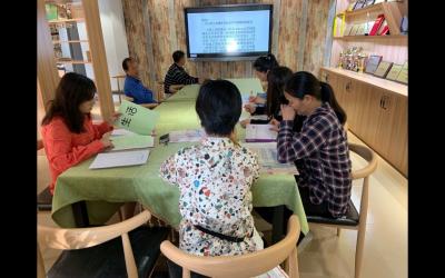 南朗街道组织教师深入学习研讨《中山市小学语文作业设计与实施指导意见》