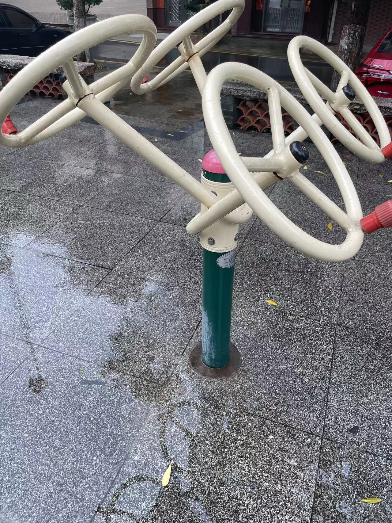 广东省佛山市顺德区北滘镇槎涌社区居委会黎家祠门前全民健身工程篮球架安装项目