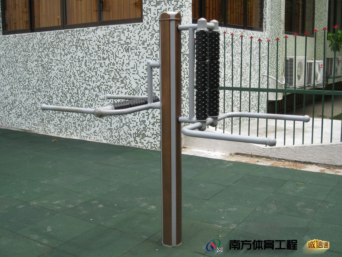 深圳深圳市南山区沙河街道白石洲西社区居委会深湾一路红树西岸花园篮球架