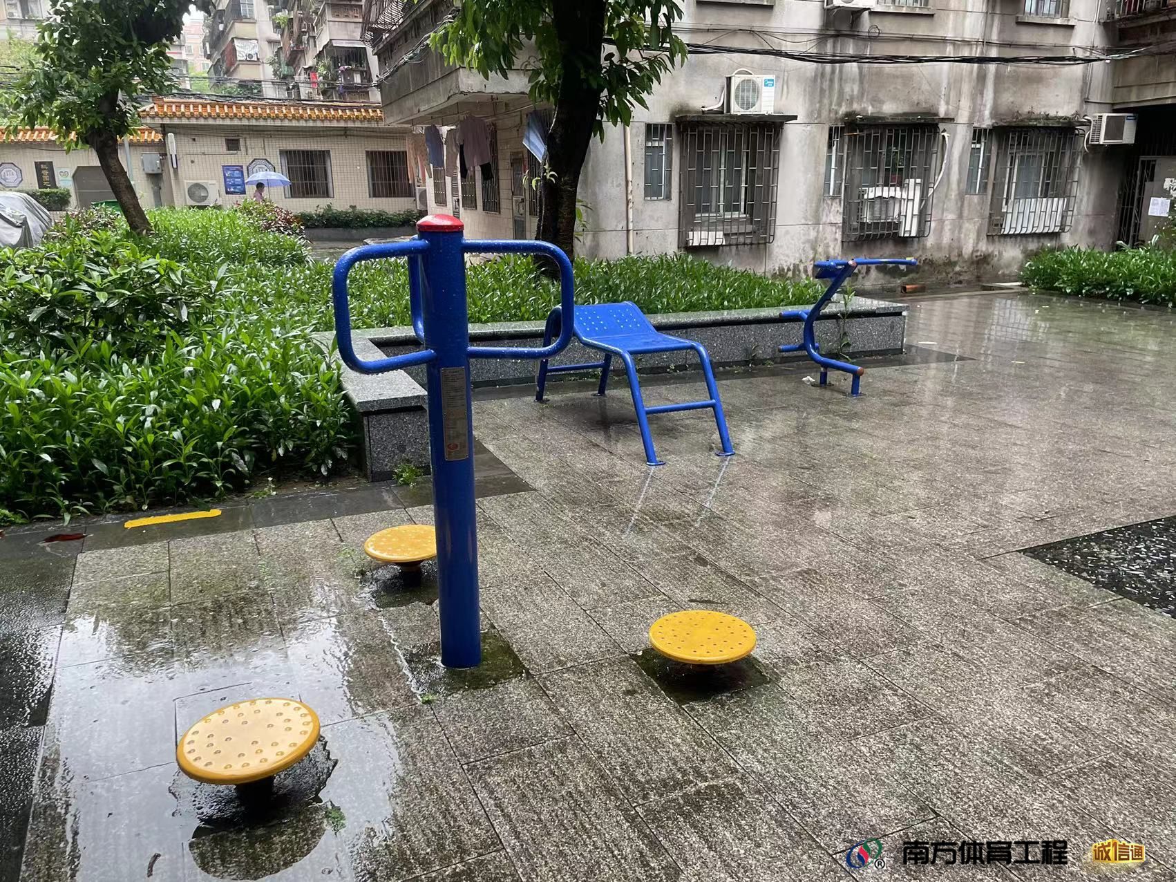 广东省佛山市禅城区祖庙街道白燕社区居委会佛山市禅城区白燕四街3号楼下空地篮球架