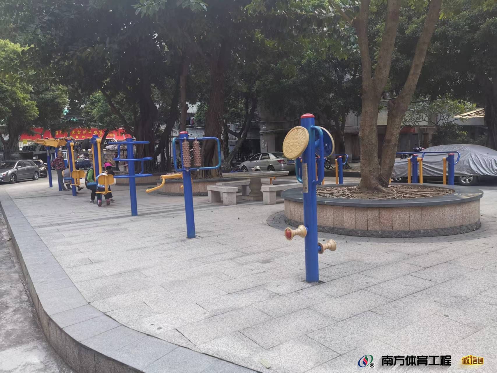 广东省佛山市禅城区祖庙街道文南社区居委会文沙南八巷篮球架
