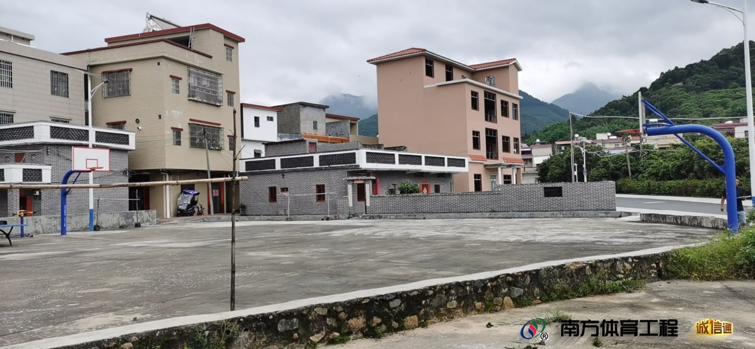 广东省广州市增城区派潭镇背阴村委会广州市增城区派潭镇东升社篮球架