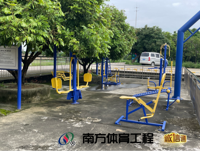 广东省佛山市三水区芦苞镇四联村民委员会沙墩上社村健身路径篮球架
