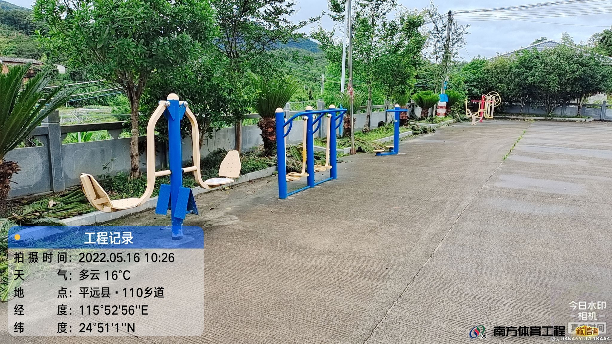 广东省梅州市平远县仁居镇六吉村委会平远县仁居镇六吉村委会篮球架
