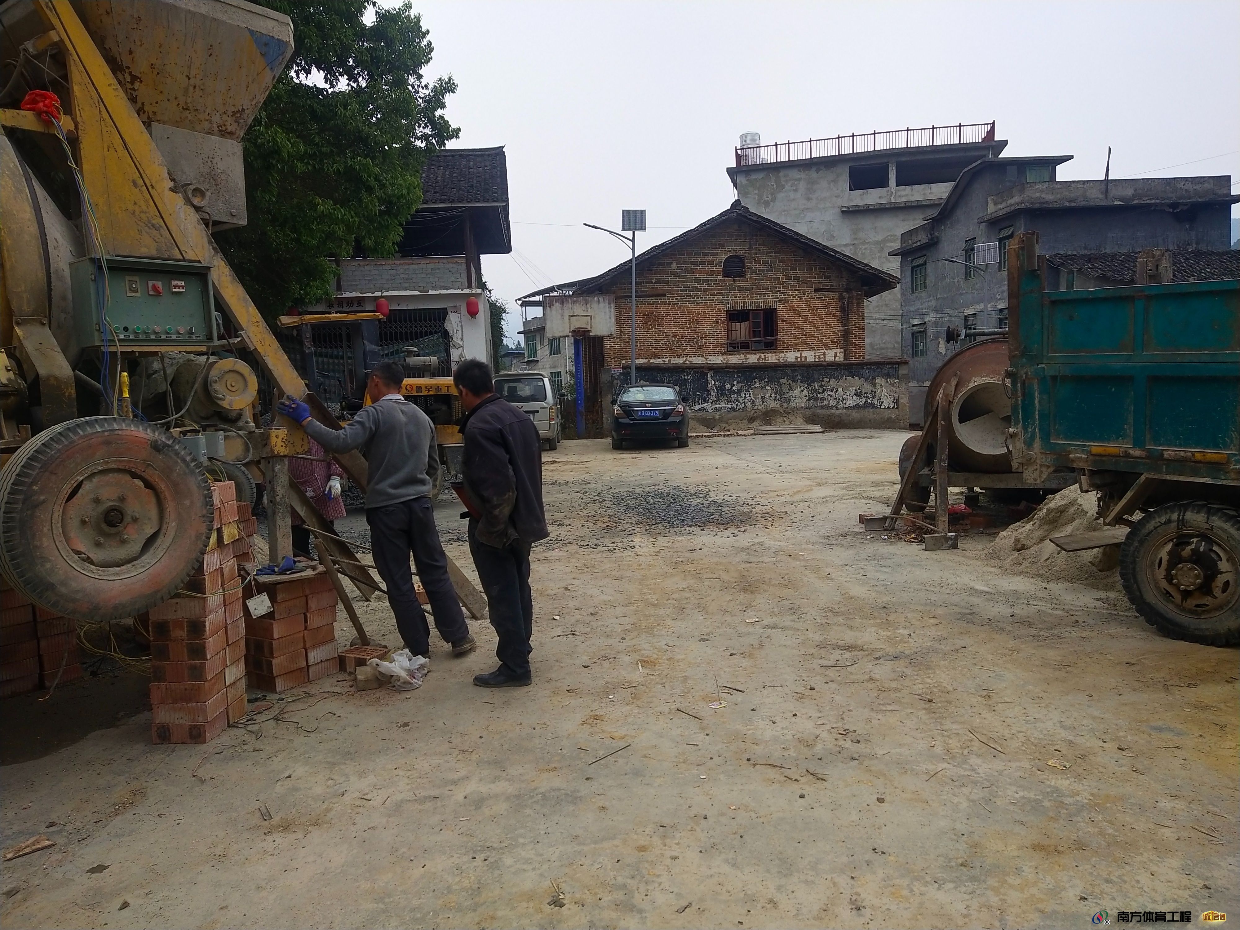广西壮族自治区柳州市三江侗族自治县斗江镇牙林村委会斗江镇牙林村坡令屯篮球架安装维修